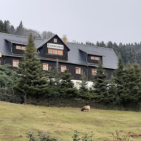 Pension Gaststaette Tannenhof Saupsdorf Exterior foto